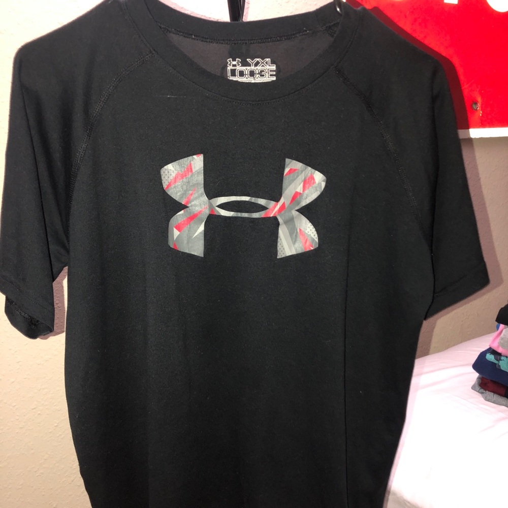 under armour tee